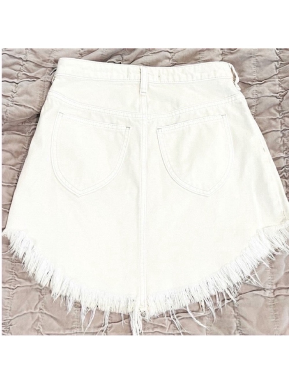 We The Free Ivory Frayed Mini Skirt EUC - Picture 14 of 17